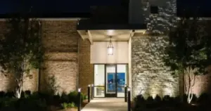 Commercial Entrance Lighting Ideas for Businesses in Woodland Oaks Windfern Forest