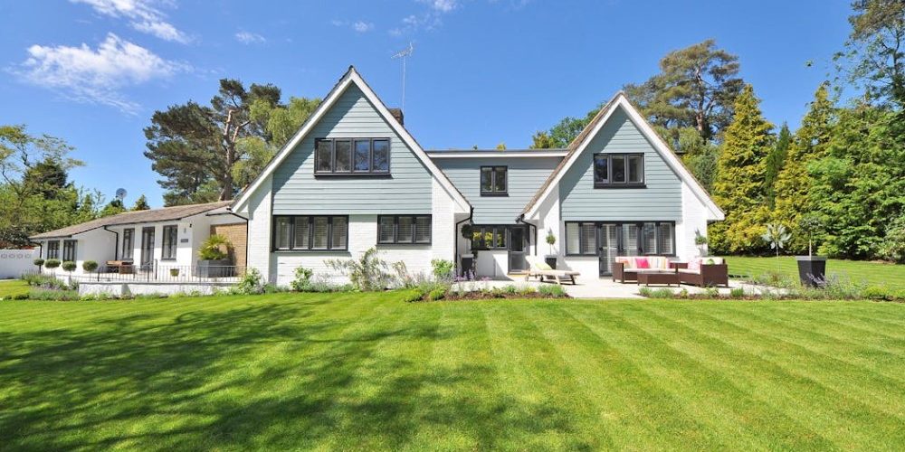 HOA landscaping challenges in texas